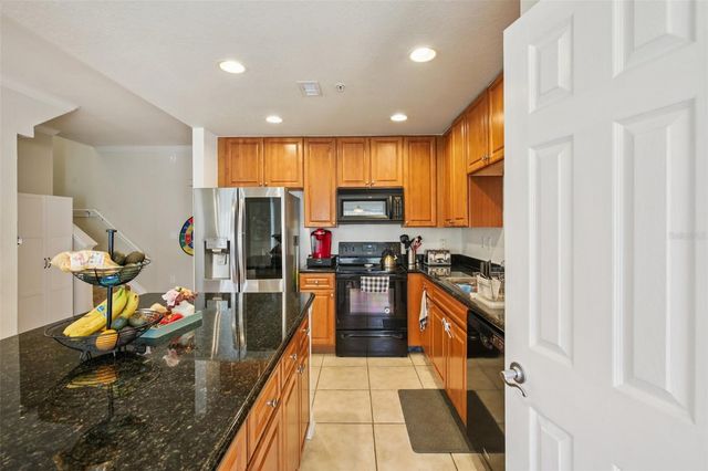 9872 MEADOW FIELD CIRCLE 503, Tampa, FL 33626