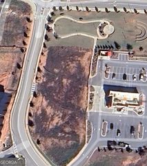1466 Newnan Crossing Boulevard E, Newnan, GA 30265