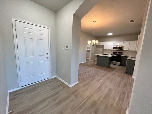 928 Carlin Lane, Burleson, TX 76028