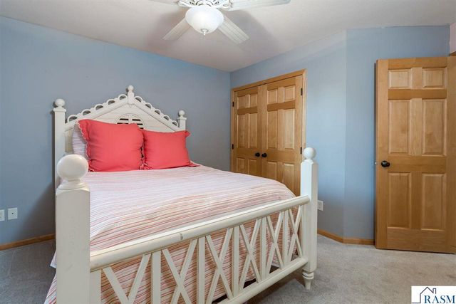 44229 Willow Road, St. Peter, MN 56082