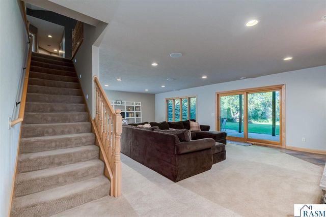 44229 Willow Road, St. Peter, MN 56082