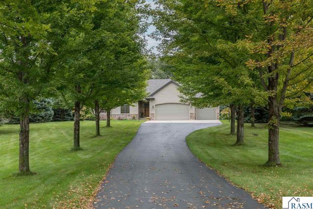 44229 Willow Road, St. Peter, MN 56082