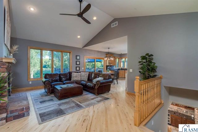 44229 Willow Road, St. Peter, MN 56082