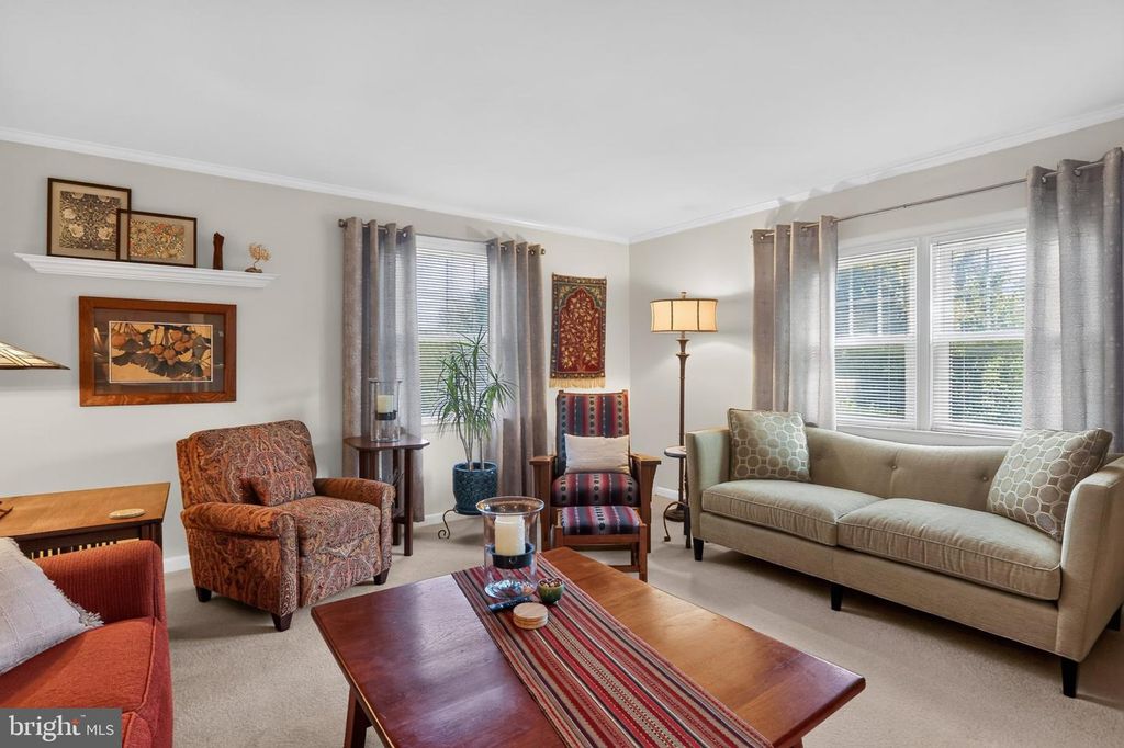 3554-3556 WOODCREST AVE, NEWTOWN SQUARE, PA 19073 — photo 2