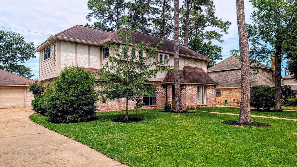 15707 Downford Drive, Tomball, TX 77377