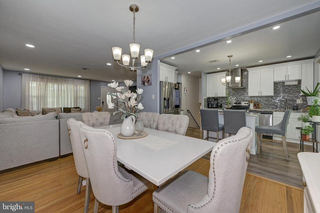 405 KENNEBEC RD, Cherry Hill, NJ 08002