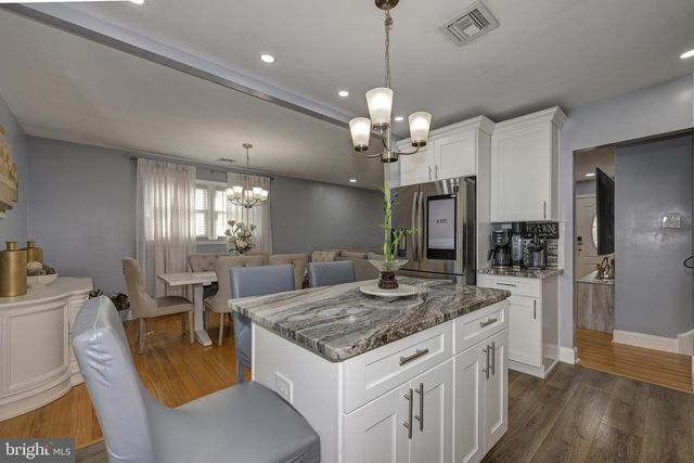 405 KENNEBEC RD, Cherry Hill, NJ 08002