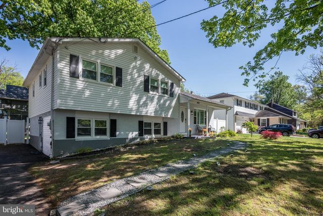 405 KENNEBEC RD, Cherry Hill, NJ 08002