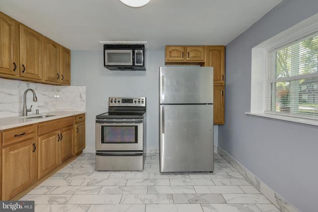 405 KENNEBEC RD, Cherry Hill, NJ 08002