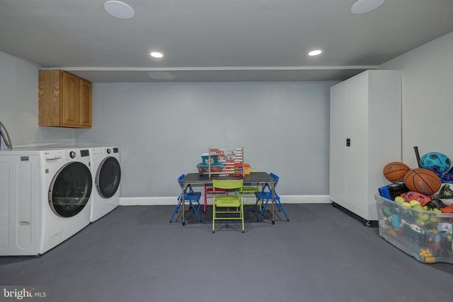 405 KENNEBEC RD, Cherry Hill, NJ 08002