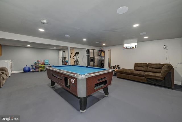 405 KENNEBEC RD, Cherry Hill, NJ 08002