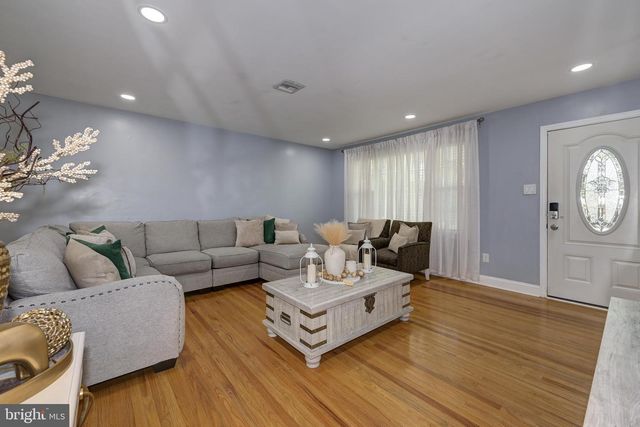 405 KENNEBEC RD, Cherry Hill, NJ 08002