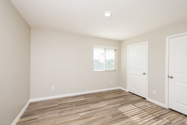 1930 Jasmine Drive, Ennis, TX 75146