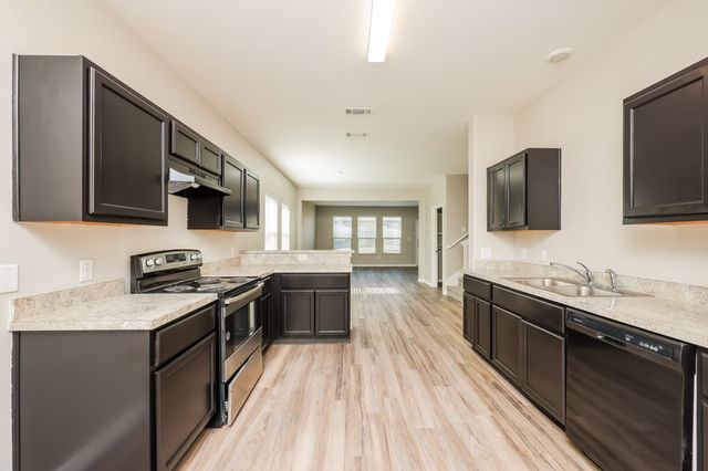 1930 Jasmine Drive, Ennis, TX 75146