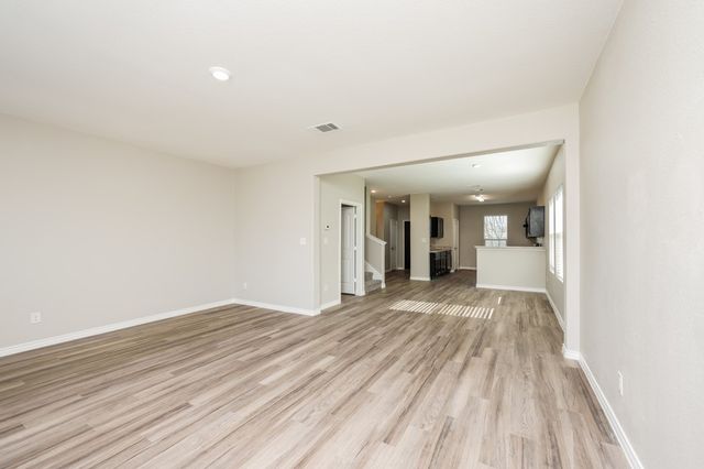 1930 Jasmine Drive, Ennis, TX 75146