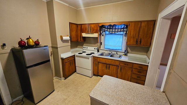 548 Bridge Street, Huntington, WV 25702