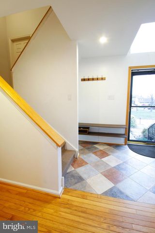 2402 HONEY RUN RD, Ambler, PA 19002