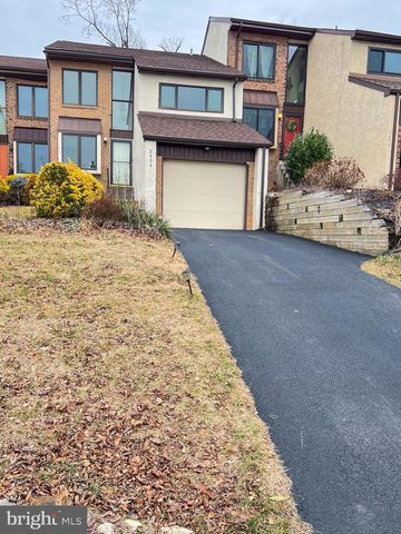 2402 HONEY RUN RD, Ambler, PA 19002