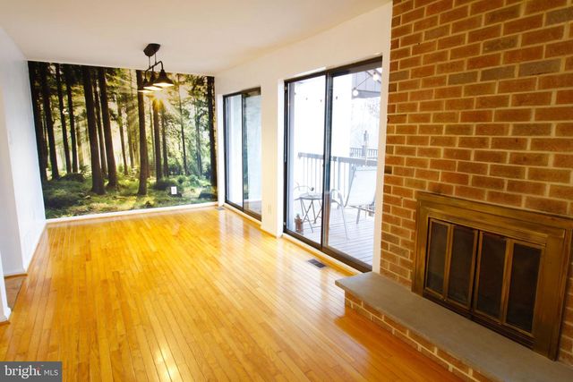 2402 HONEY RUN RD, Ambler, PA 19002