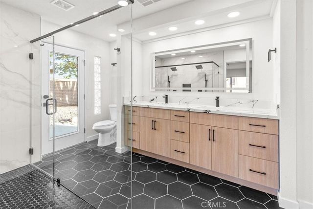 3190 E Vincentia Road, Palm Springs, CA 92262