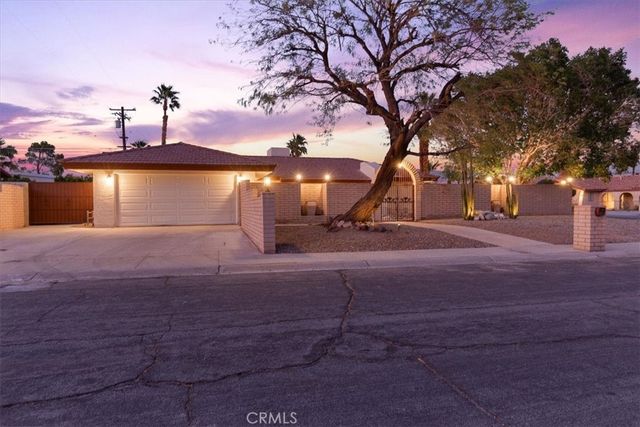 3190 E Vincentia Road, Palm Springs, CA 92262