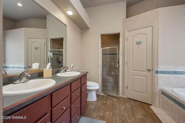 4450 Los Arboles Drive, Las Cruces, NM 88011