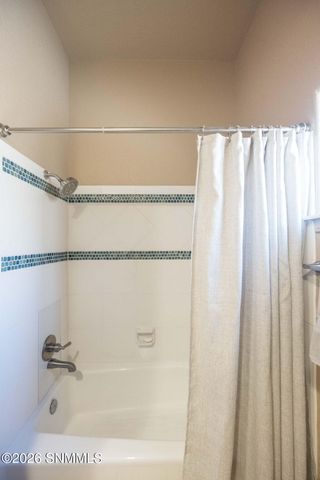 4450 Los Arboles Drive, Las Cruces, NM 88011