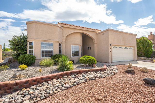 4450 Los Arboles Drive, Las Cruces, NM 88011