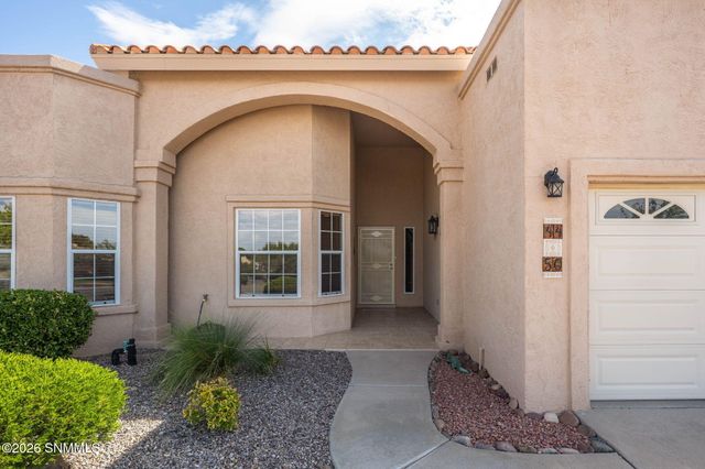 4450 Los Arboles Drive, Las Cruces, NM 88011