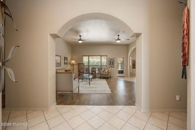 4450 Los Arboles Drive, Las Cruces, NM 88011