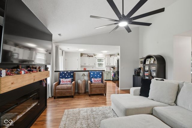 12869 Longleaf Lane, Fishers, IN 46038