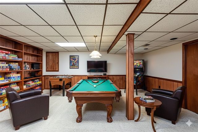 52 Greenview Dr, Hempfield Twp, PA 15644