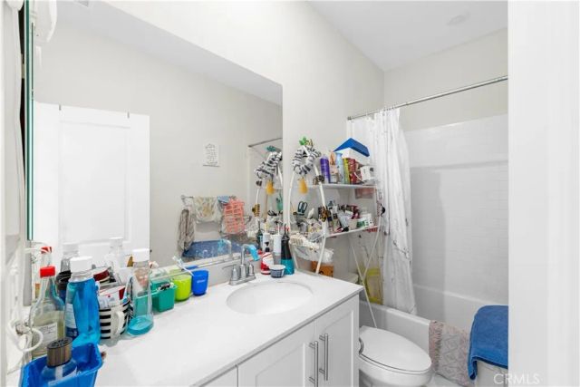 1570 Topeka Avenue 8, Placentia, CA 92870