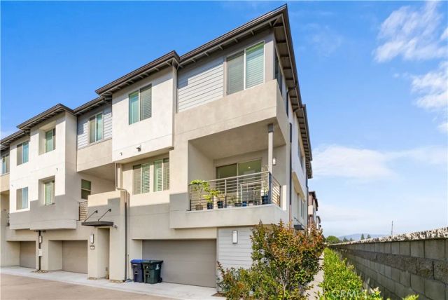 1570 Topeka Avenue 8, Placentia, CA 92870