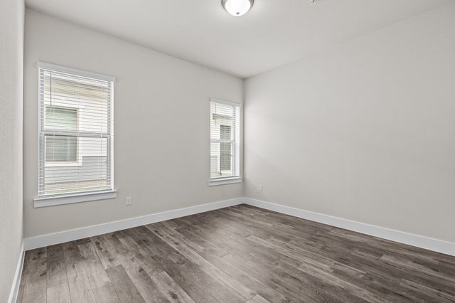 3284 Ganzer Road W 1107A, Denton, TX 76207