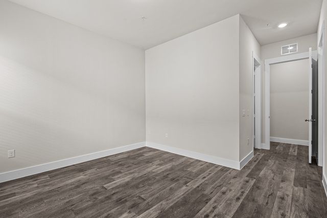 3284 Ganzer Road W 1107A, Denton, TX 76207