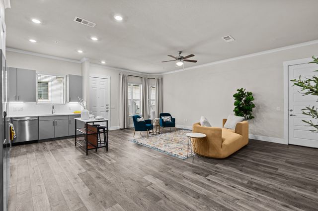 3284 Ganzer Road W 1107A, Denton, TX 76207