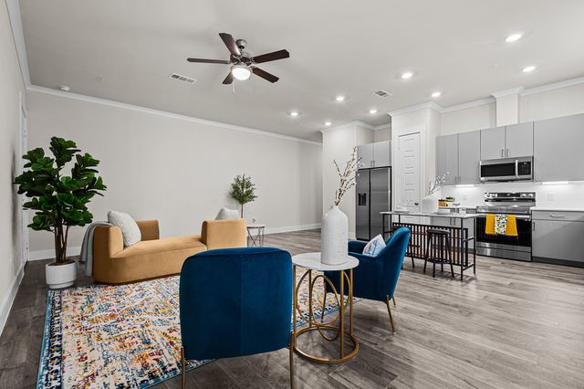 3284 Ganzer Road W 1107A, Denton, TX 76207