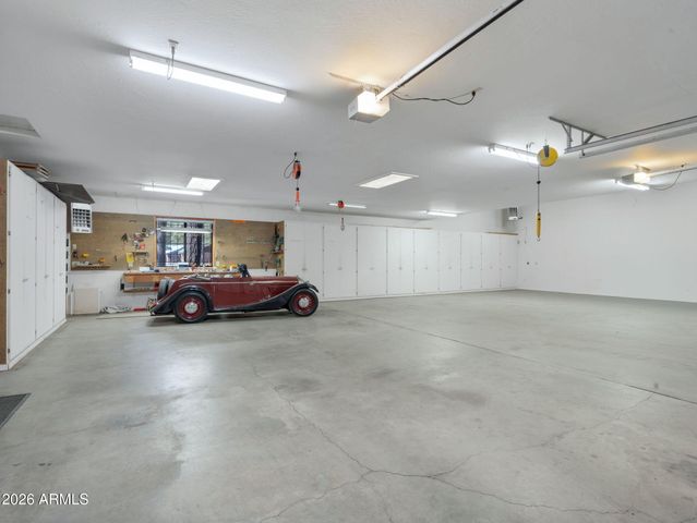 7950 KOCH FIELD Road, Flagstaff, AZ 86004