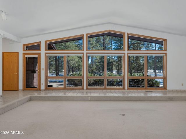 7950 KOCH FIELD Road, Flagstaff, AZ 86004