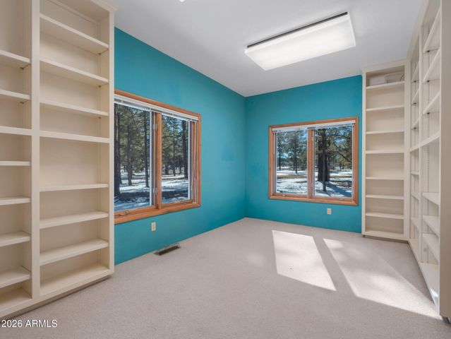 7950 KOCH FIELD Road, Flagstaff, AZ 86004