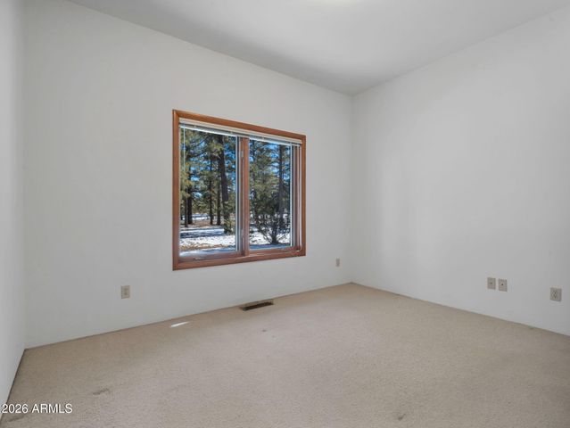 7950 KOCH FIELD Road, Flagstaff, AZ 86004