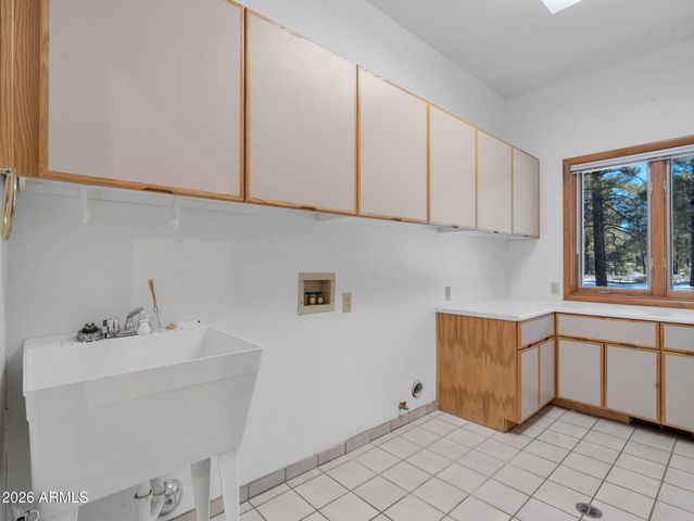 7950 KOCH FIELD Road, Flagstaff, AZ 86004