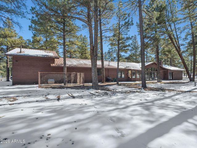 7950 KOCH FIELD Road, Flagstaff, AZ 86004