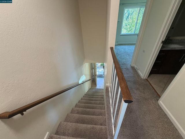 405 Del Valle Cir, El Sobrante, CA 94803
