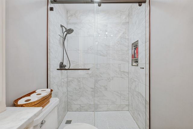 7621 Woodthrush Drive 18, Dallas, TX 75230