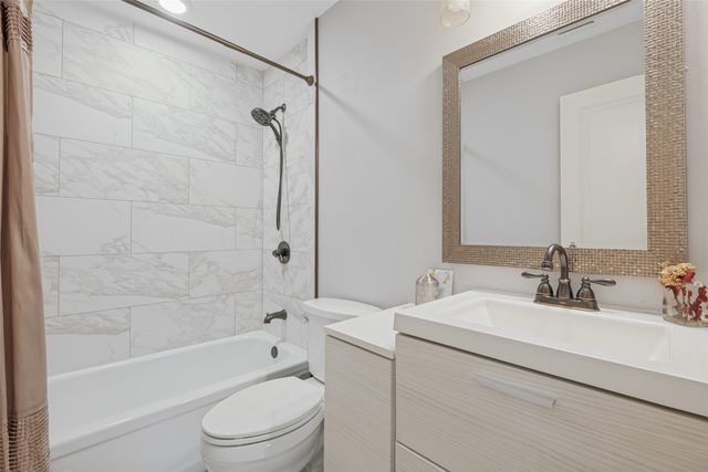7621 Woodthrush Drive 18, Dallas, TX 75230