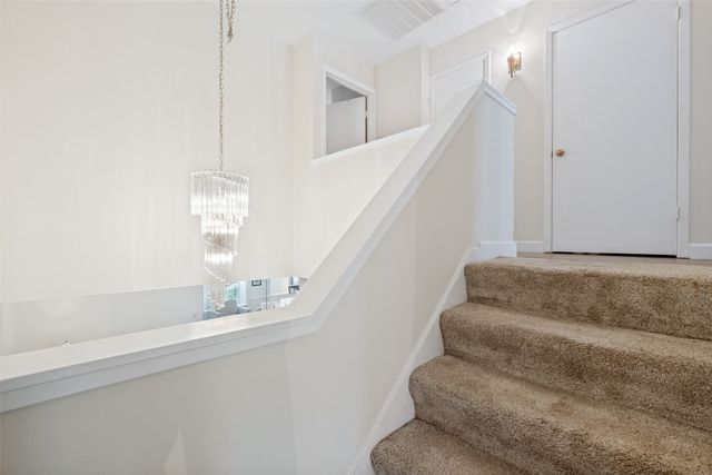 7621 Woodthrush Drive 18, Dallas, TX 75230