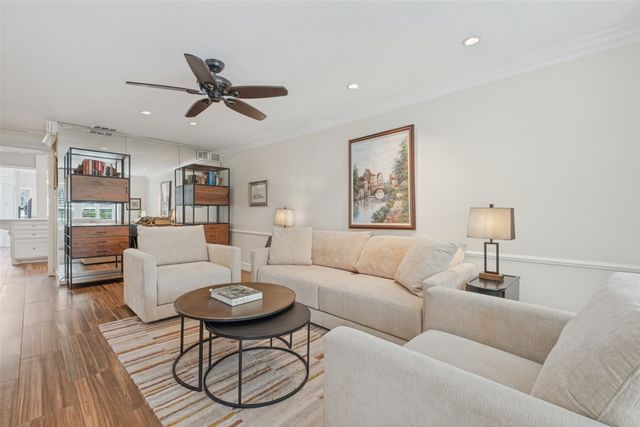 7621 Woodthrush Drive 18, Dallas, TX 75230