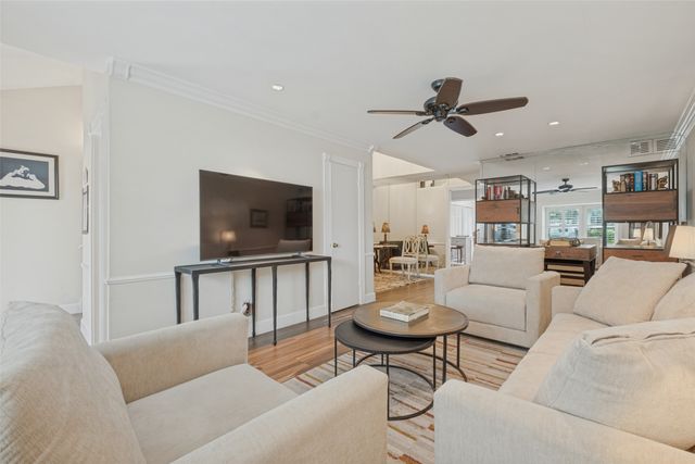 7621 Woodthrush Drive 18, Dallas, TX 75230